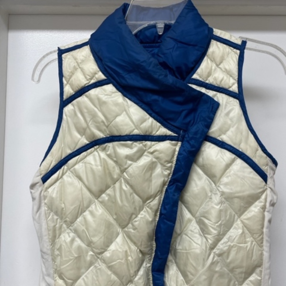 Lululemon Reversible What The Fluff Goose Down Vest - Picture 11 of 14
